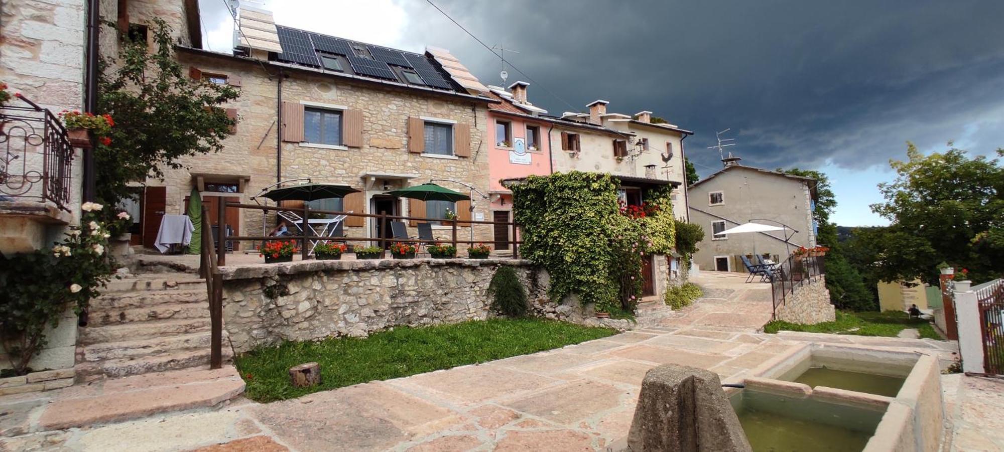 Malga Laben Bed and Breakfast Velo Veronese Buitenkant foto
